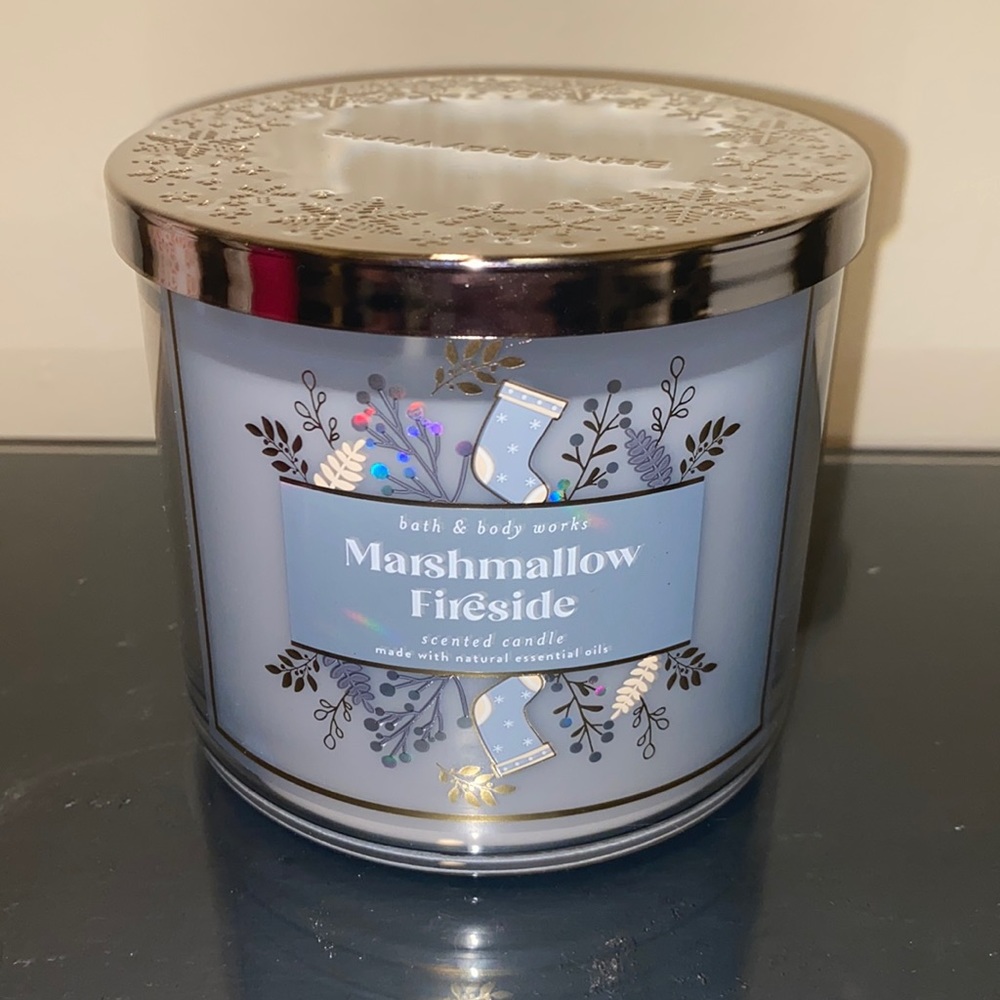 Bath&Body Works Marshmallow Fireside 3-Wick Candle